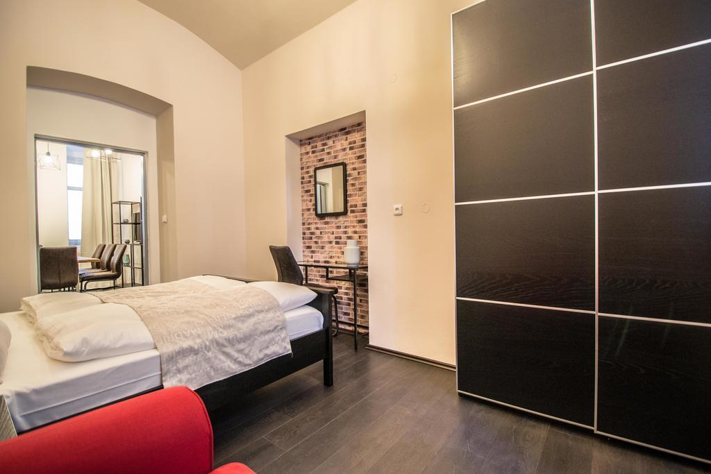 Brooklyn Sauna Apt By Ruterra Praga Esterno foto
