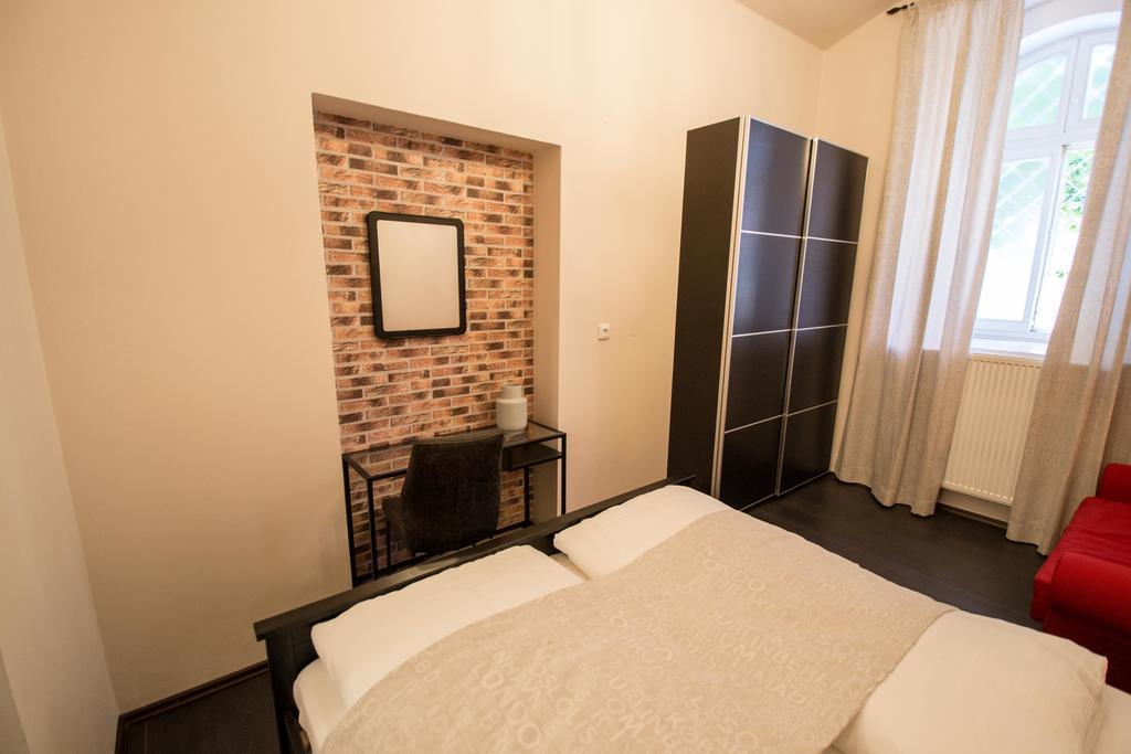 Brooklyn Sauna Apt By Ruterra Praga Esterno foto